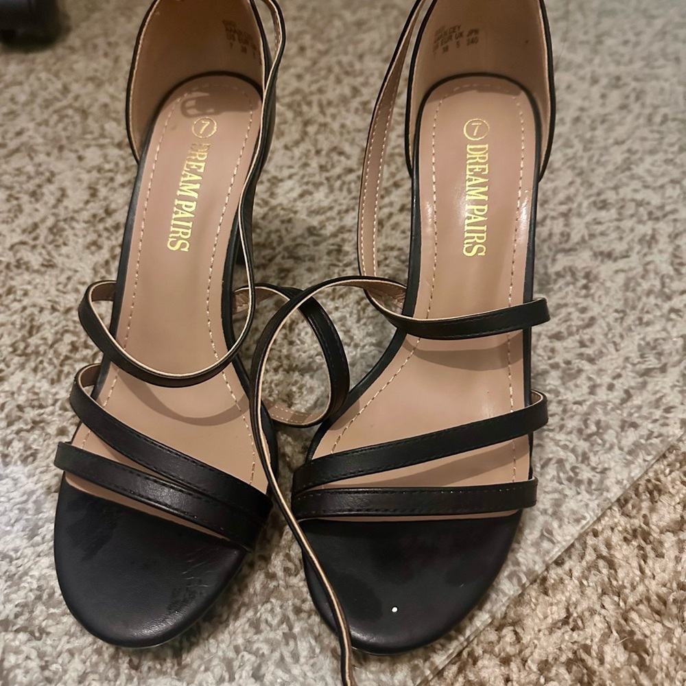 Dream Pairs Black Strappy Heels